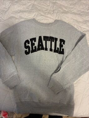 Gray 'SEATTLE' Crewneck Sweatshirt